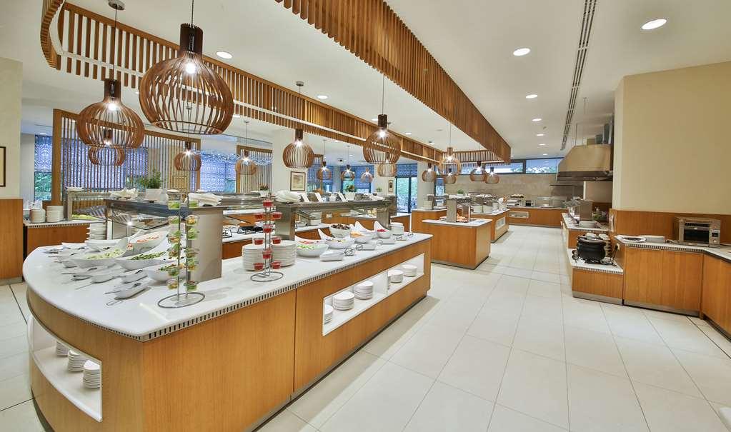 Maritim Hotel Paradise Blue Albena Restoran foto