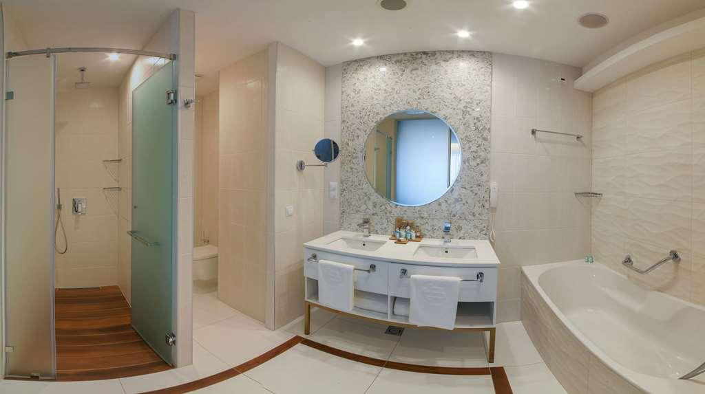 Maritim Hotel Paradise Blue Albena Ruang foto